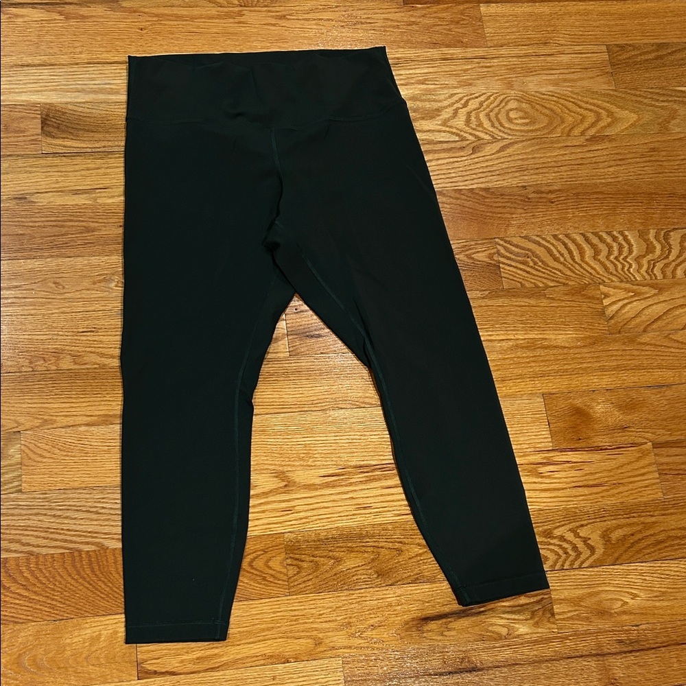 Lululemon dark green crop legging 14